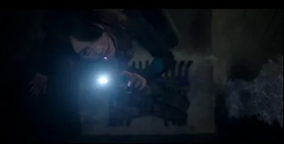 Que trouve Kinsey dans la cheminée ?