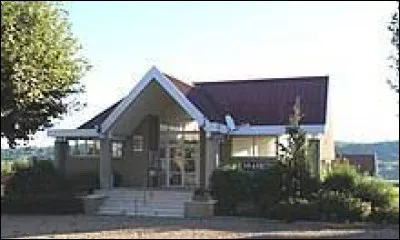 Commune de l'agglomération Tarbaise, Sarrouilles se situe ...