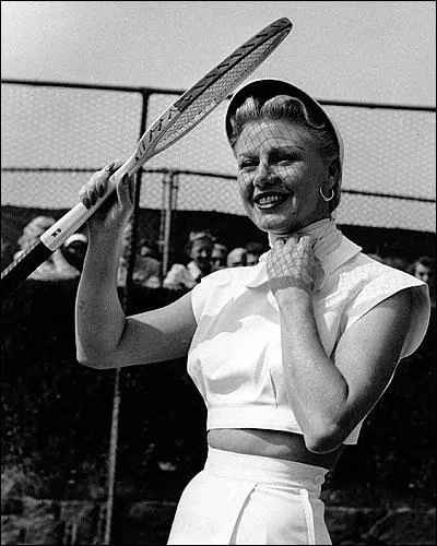 Elle formait un couple mythique avec Fred Astaire , qui est cette danseuse et actrice des annes 30 ?