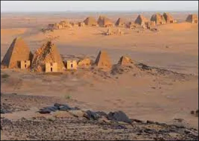 Quel pays comporte le plus de pyramides ?