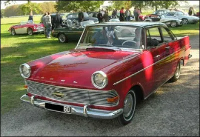 Quelle est cette auto allemande sortie en 1959 ?