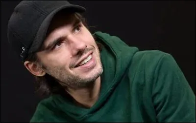 Trouvez les bonnes paroles de la troisième chanson du nouvel album.