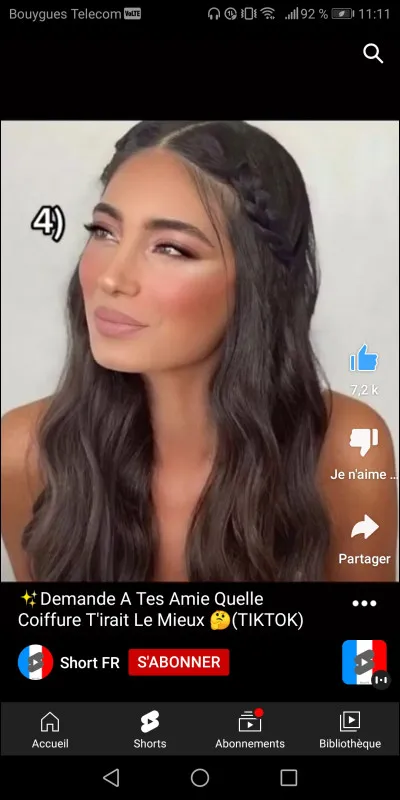 Tu préfères les cheveux...