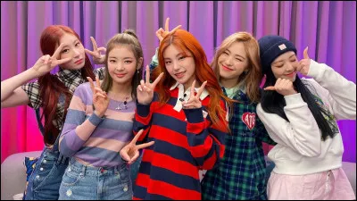 Et pour finir, si tu devais partager une chambre avec une des membres, laquelle choisirais-tu ?