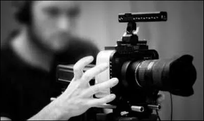 Durant la saison 2020-2021, quelle émission télévisée de caméras cachées a fait son retour ?