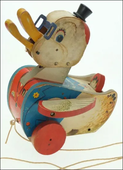 Figure de métal qui représente un personnage qui frappe les heures avec un marteau sur la cloche d'une horloge !