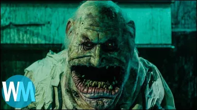 Tu te retrouves devant un monstre avec tes amis. 
Que fais-tu ?