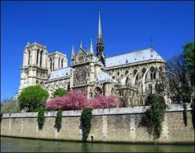À qui doit-on un poème intitulé "Notre-Dame de Paris" ?