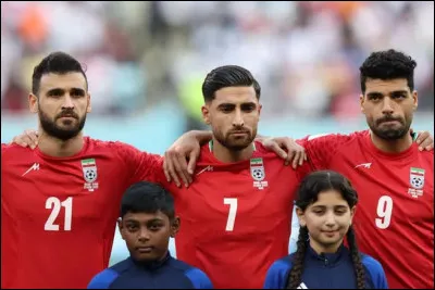 22 novembre 2022 > Ce lundi-là, on a pu voir quelque chose de peu courant avant le match Iran-Angleterre. Quoi donc ?