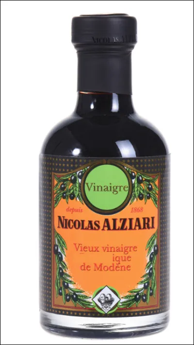 Quelle est cette solution aqueuse acétique en V à base de moût de raisin cuit, emblématique de la cuisine italienne ?
