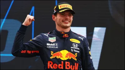 Qui est ce pilote en V, coureur automobile néerlandais, double champion du monde de Formule 1 en 2021 et 2022 ?