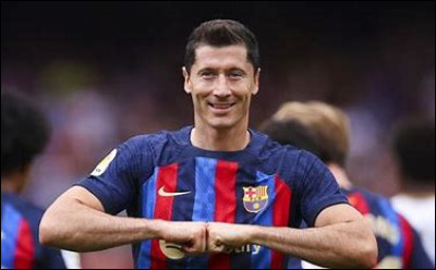 Quel est le numéro de ce joueur au FC Barcelone ?