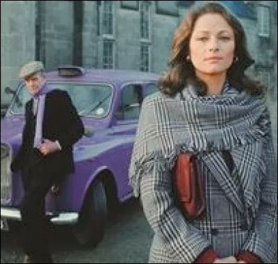 D'après quel auteur Yves Boisset réalisa-t-il, en 1977, "Un taxi mauve" ?