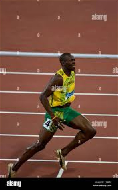 Qui est cet homme jamaïcain détenant le record du monde sur le 100 mètres ?