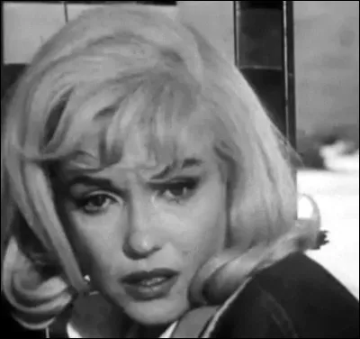Film réalisé par John Huston, "Les Désaxés (The Misfits)", sort sur les écrans en 1961. Quels acteurs accompagnaient Marilyn dans ce drame qui obtint un accueil assez mièvre à l'époque ?