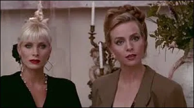 Quand la prostituée souhaite faire du shopping dans un magasin luxueux, non seulement les vendeuses la dévisagent méchamment mais elles refusent aussi de la servir. Pourquoi ?