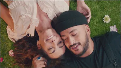 Qui chante en duo avec Slimane "Les Choses simples" en 2019 ?