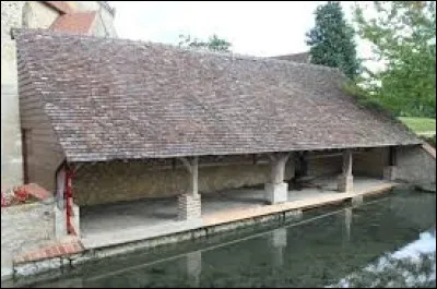 Comment se nomme cet équipement communale destiné au lavage du linge ?