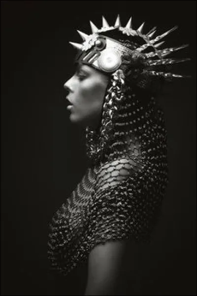 Ces reines Koushites portaient, un titre qui passa de reine en reine pendant de nombreuses années (500 ans). Ces femmes guerrières étaient de grandes tacticiennes militaires et commandaient sur le terrain. Quel est ce titre ?