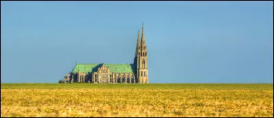En quelle année la cathédrale de Chartres entre-t-elle au patrimoine mondial de l'Unesco ?