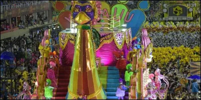 À quel groupe doit-on la chanson "Brasilia Carnaval" ?