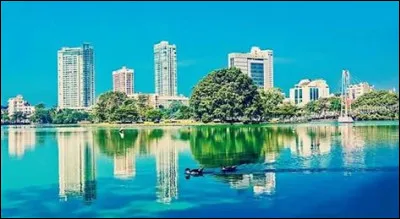 De quel pays Sri-jayawardenapura-Kotte est-elle la capitale ?