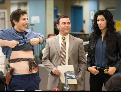 Cest la fête danniversaire de Boyle. Que fais-tu pour lui faire la surprise ?