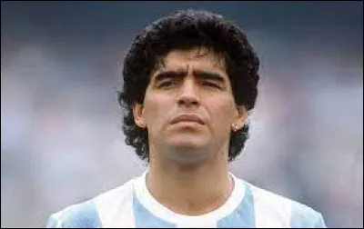 Qui est ce joueur de football ?