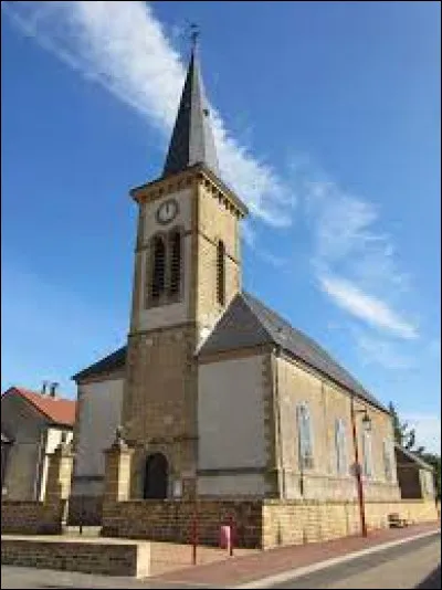 Nous sommes en Lorraine, à Morfontaine, au pied de l'église Notre-Dame-de-l'Assomption. Village du Pays Haut, dans le canton de Villerupt, il se situe dans le département ...
