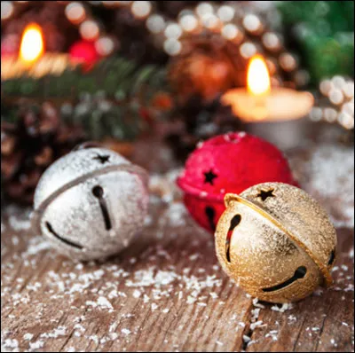 Complétez les paroles de la chanson "Jingle Bells" : 

"Dashing through the snow in a one-horse open sleigh
Oer the fields we go, ______ __ __ ___"