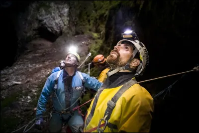 Quel est le métier exercé par ces trois hommes ?