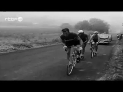 Qui devance-t-il et prive-t-il ainsi d'un deuxième titre ?