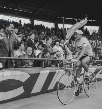 Quelle course remporte-t-il en 1960 après avoir terminé à la 2e place en 1957 ?