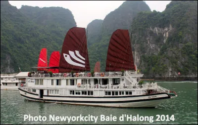 Quel est ce bateau en J, une embarcation traditionnelle à voiles des pays asiatiques ?