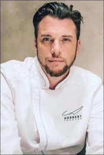 Avec qui le cuisinier Norbert Tarayre fait-il équipe dans l'émission "La meilleure boulangerie de France" ?