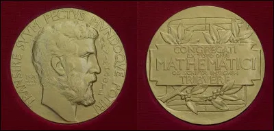 Quel est l'âge maximal pour être lauréat de la médaille Fields, équivalente à un prix Nobel inexistant pour les mathématiques ?