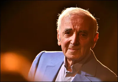 Charles Aznavour a joué dans le film "Beaucoup de bruit pour moi".