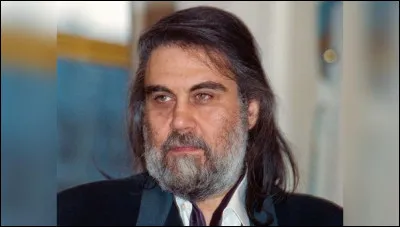 Ev&aacute;ngelos Odyss&eacute;as Papathanass&iacute;ou est mort le 17 mai 2022 : sous quel nom de sc&egrave;ne &eacute;tait-il connu ?