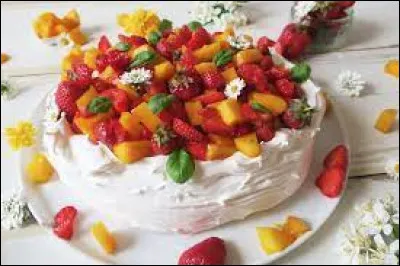 Un autre dessert cette fois-ci originaire d'Australie, la Pavlova. Pourquoi ce gâteau s'appelle-t-il comme ça ?