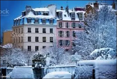 En Suisse et en Franche-Comté, quand il tombe de la neige fondue, que disent les habitants de ces villes et régions ?