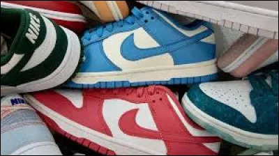 Mise en situation : Tu es chez toi et tu reçois une liste de Noël de la part d'un enfant de 8 ans, qui veut absolument une paire de chaussures hors de prix. Comment réagis-tu ?