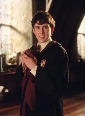 Quelle est la particularit de Neville Londubat ? ( ici en photo )