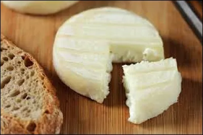 De quel animal provient le lait cru utilisé pour fabriquer le cabécou ?