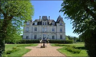 Nous sommes dans les Pays-de-la-Loire, à La Fontaine-Saint-Martin, au château du Maurier. Commune de l'arrondissement de La Flèche, elle se situe dans le département ...