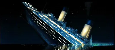 À cause de quel accident, le Titanic a-t-il coulé ?