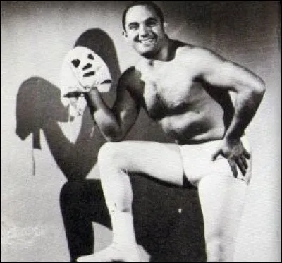 Qu'est-ce qui est rouge pour Jacques Daniel Norman, en 1949 ?