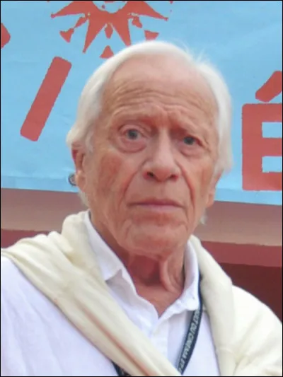 Le titre exact du film de 1960, de I&aacute;kovos Kambanellis, c'est "Blanche-Neige et les sept..."