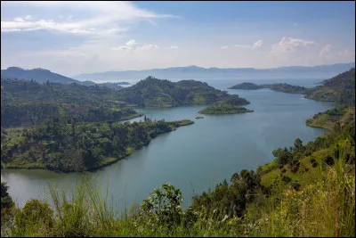 Quels sont les pays qui bordent le lac Kivu ?