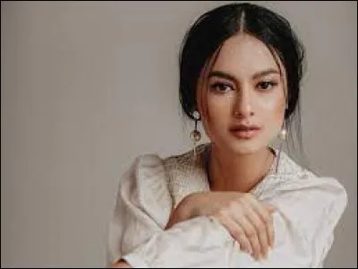 Quel est le nom de cette actrice ?