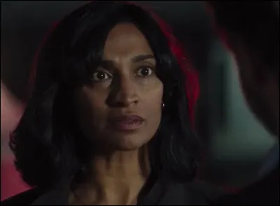 Voici Sophia Nathan. Dans quelle série apparaît-elle ?